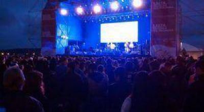 Miles de salte�os y turistas cantaron en el Festival por el D�a de la Memoria