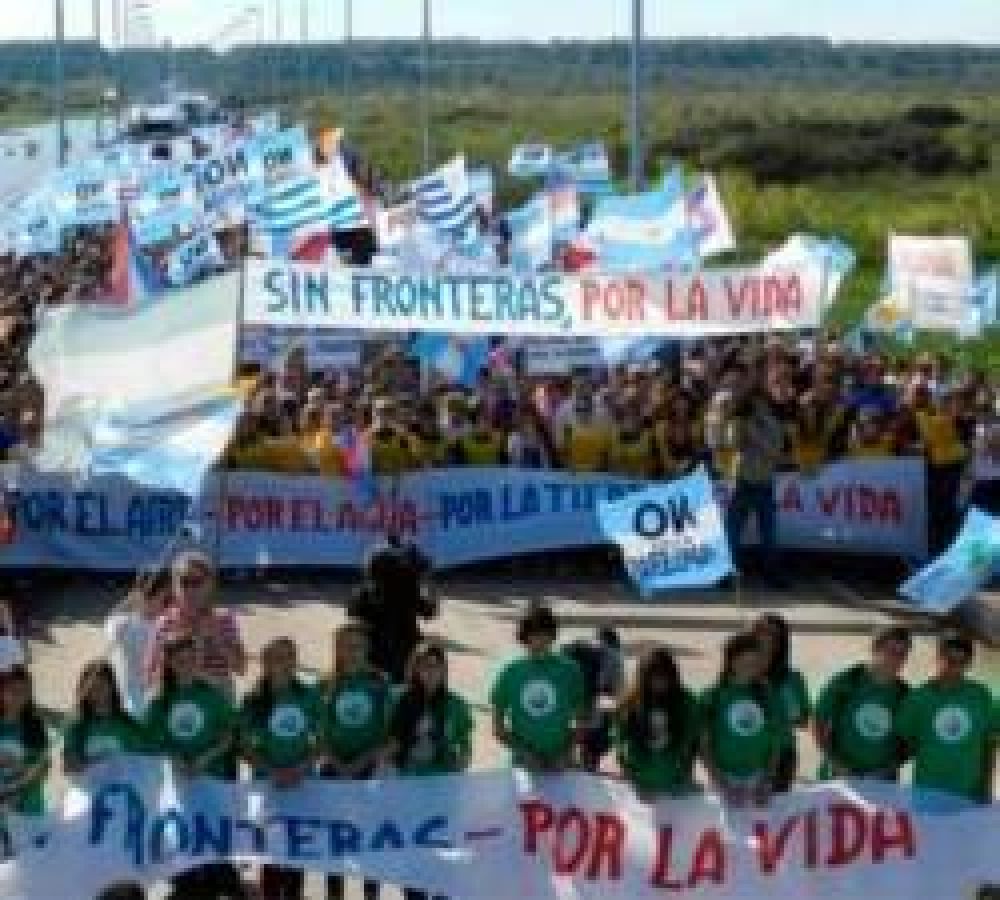 Contra la contaminacin: la Asamblea Ambiental de Gualeguaych prepara su 11 marcha al puente
