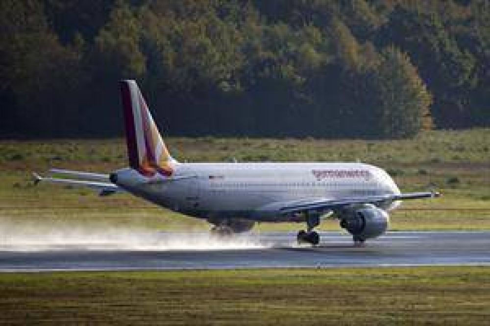 Se estrell� un avi�n en Francia con 150 personas a bordo: no hay sobrevivientes