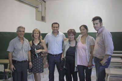 Federico Gelay repar� aulas de la Escuela T�cnica N�3 de San Isidro