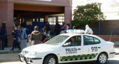 Reprogramar�n guardias policiales permanentes para todas las escuelas