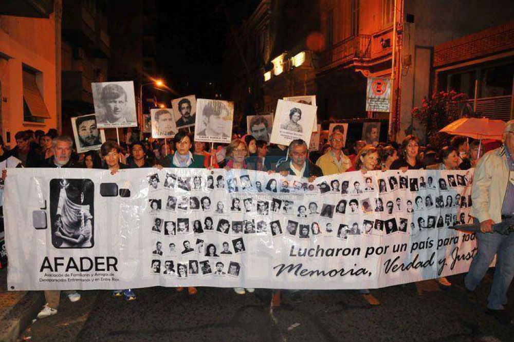 Paran� march� por la memoria, la verdad y la justicia a 39 a�os del �ltimo golpe c�vico-militar
