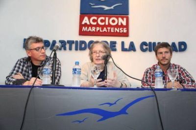 Jose Pablo Feinmann brind� una charla en Acci�n Marplatense