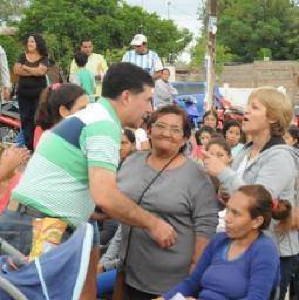 Casas pidi� poner �el proyecto por encima de cualquier cargo�