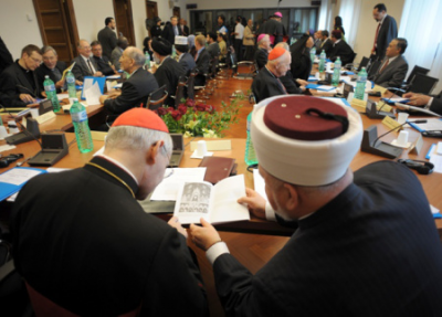 Un cardenal pide m�s di�logo con el islam para la paz mundial