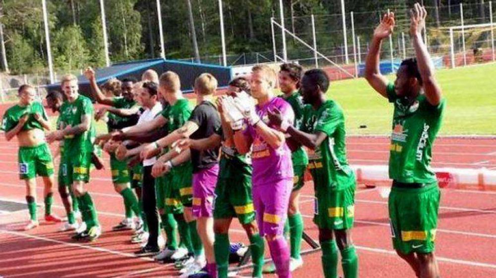 Un equipo de f�tbol de Suecia se salv� de la tragedia de milagro