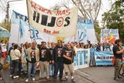 San Juan levant� las banderas por memoria, verdad y justicia