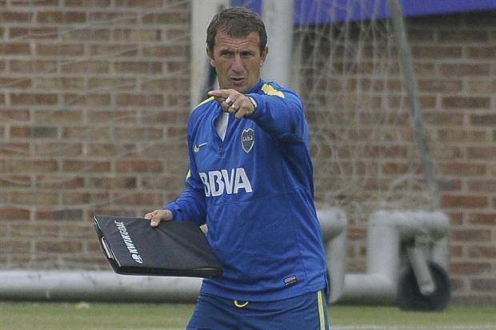 Por primera vez, el Vasco Arruabarrena prob� con Osvaldo-Calleri-Ch�vez como tridente ofensivo