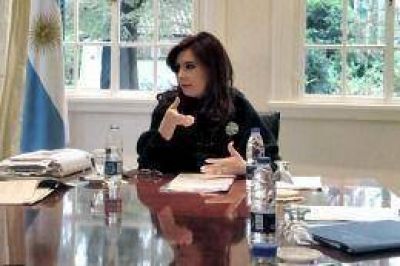 Cristina recibi� al secretario de Obras P�blicas y al titular del Banco Naci�n