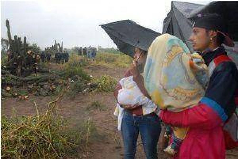 La Polic�a desaloj� a usurpadores de terrenos en la zona norte