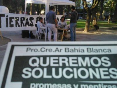 Beneficiarios del Procrear siguen reclamando terrenos
