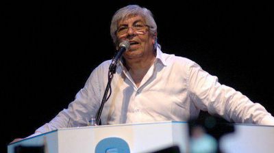 La CGT de Moyano anunci� que tambi�n parar� el martes y amenaz� con m�s protestas