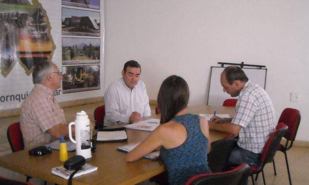 Integrantes de la Secretara de Produccin se reunieron con el CEPT N 12