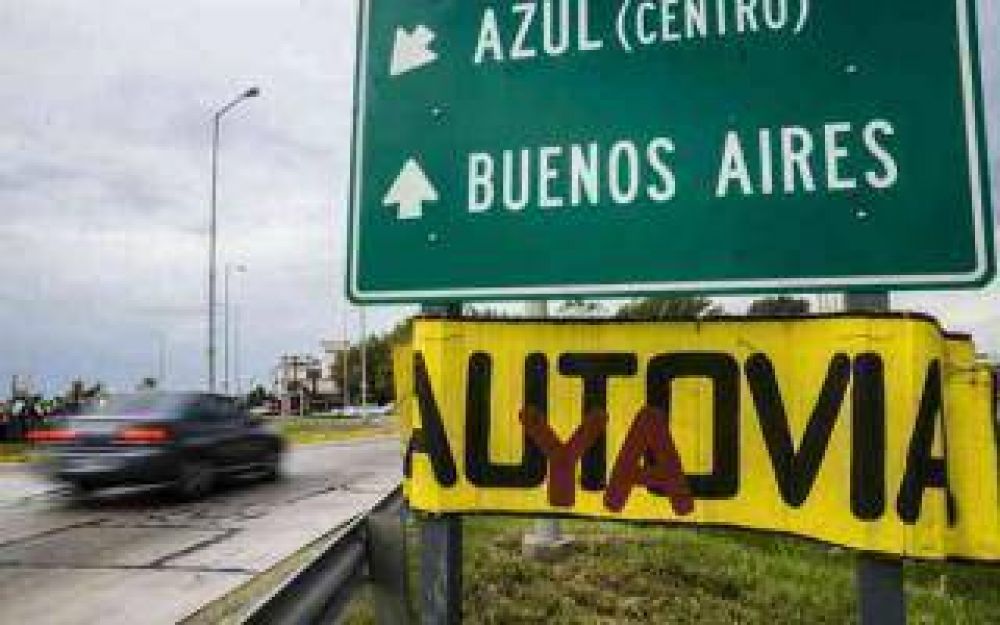 Azul: Usuarios volvieron a reclamar la construcci�n de la autov�a en Ruta 3
