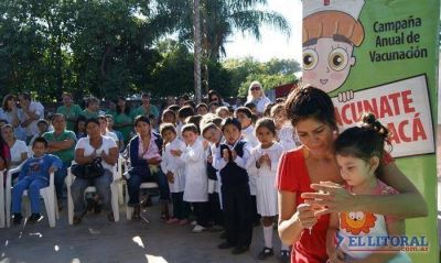 Con nuevas dosis, desde la semana que viene vacunar�n a ni�os en las escuelas