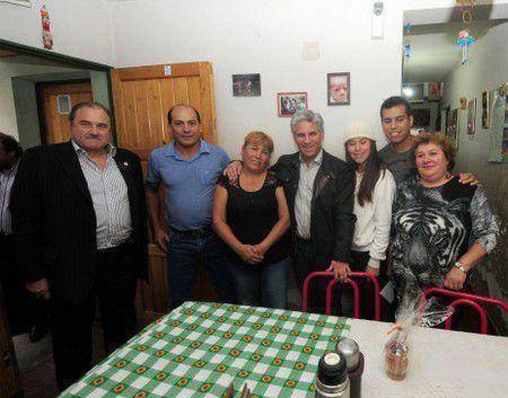  Poggi inaugur� 769 instalaciones domiciliarias de gas natural