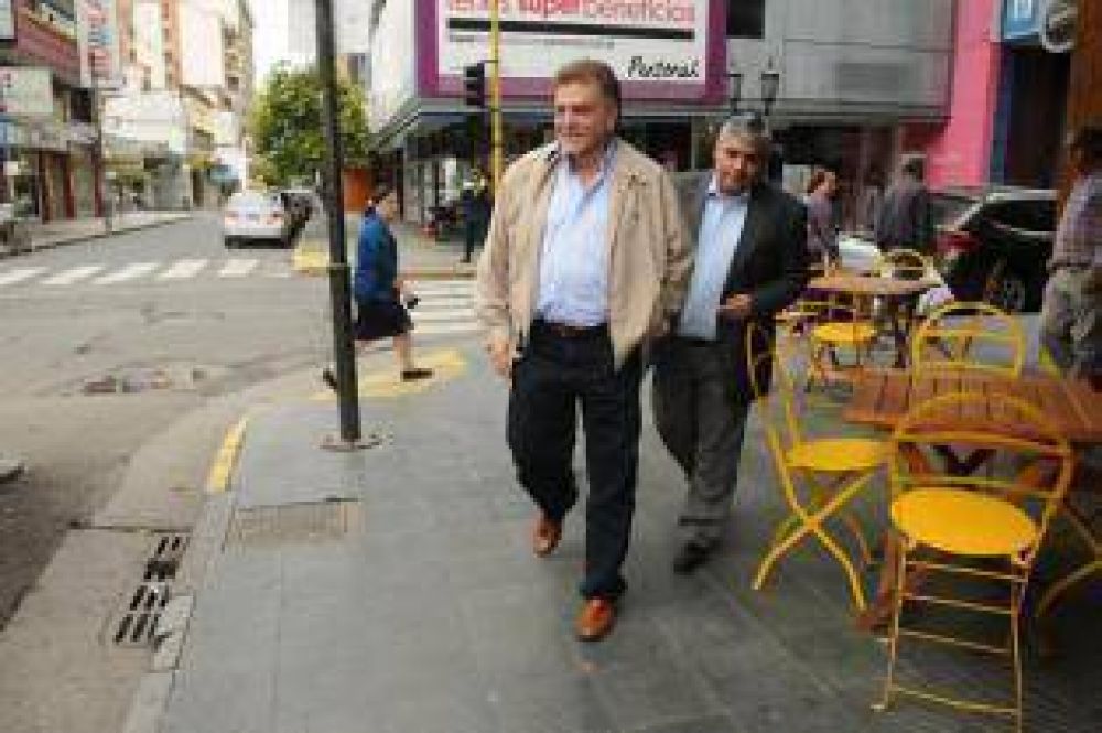 El PE amenaza con los planes, dice Amaya