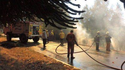 Villa Futalaufquen no corre peligro pero los incendios todav�a no est�n controlados