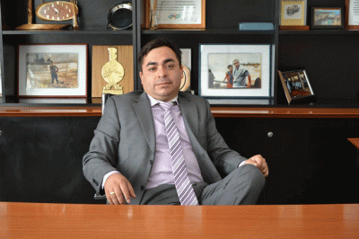 Acusan a David Bravo de inflar licitaciones: �los concejales son irresponsables�, dijo