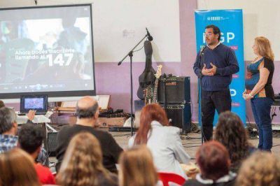 El municipio extiende los talleres culturales a unos 50 barrios