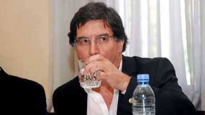 El ministro Sileoni llega a San Juan para inaugurar obras
