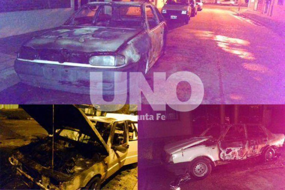 Incendiaron tres autos en horas de la madrugada