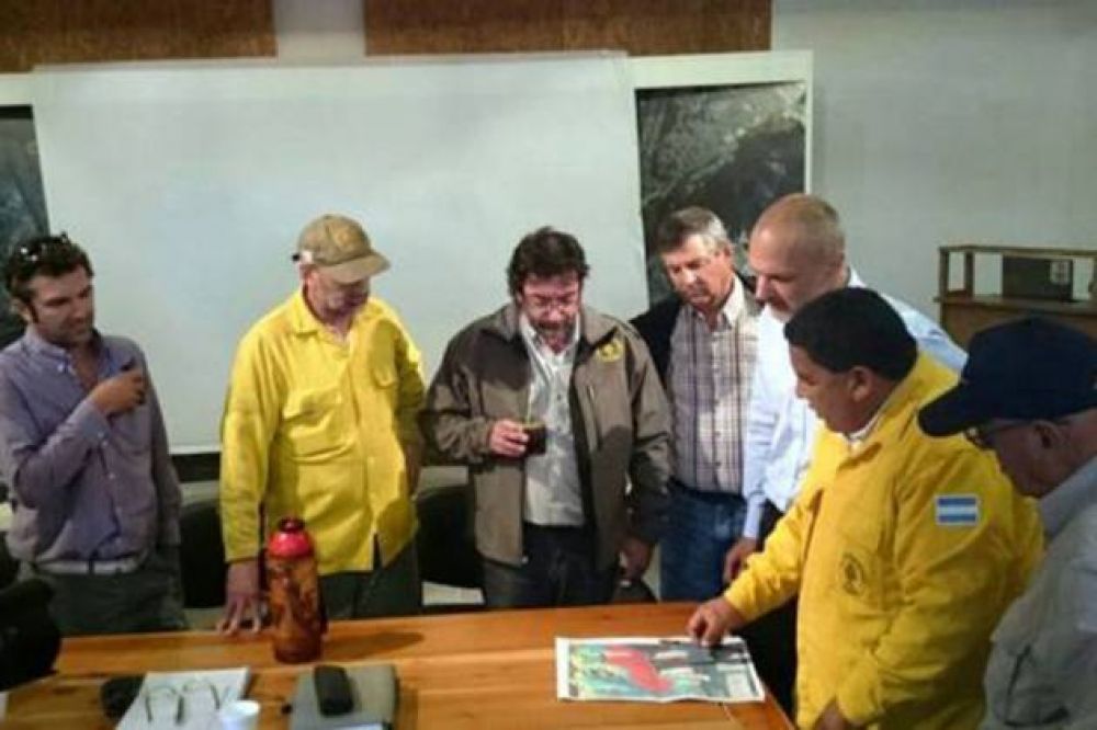Por orden de la Presidenta, Chubut contar� con 5 helic�pteros para combatir el fuego