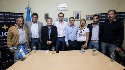 Jofr� sum� a referentes de la Coalici�n C�vica y el PRO