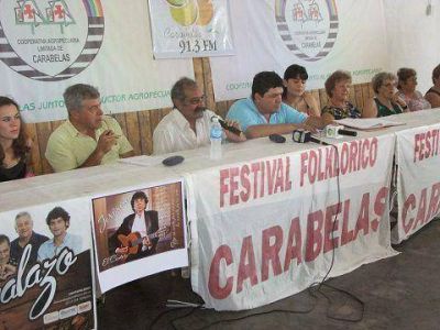El diputado Santiago entreg� un subsidio para la Asociaci�n Comisi�n Cultural Carabelas