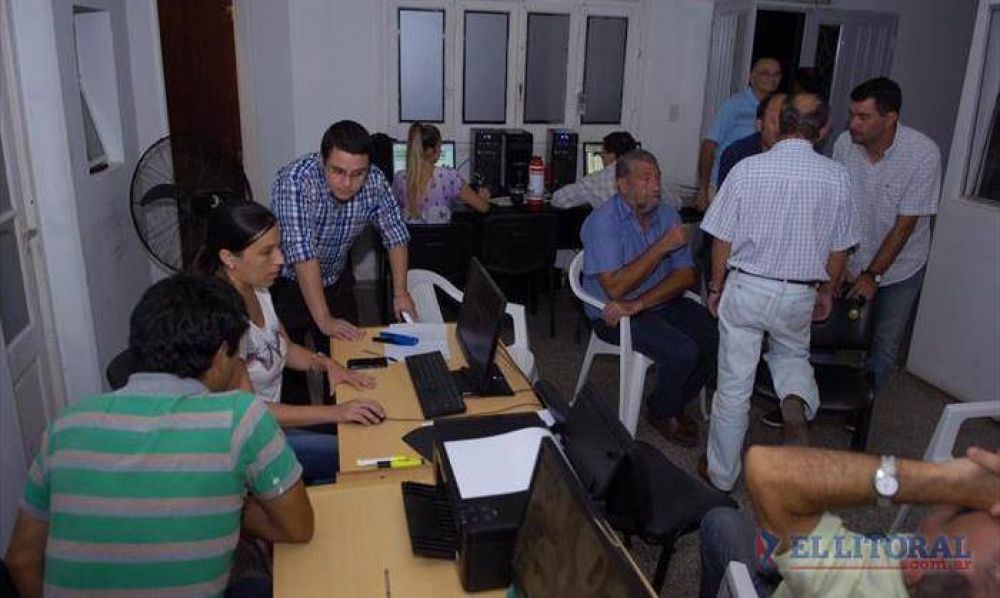 Se oficializa �la lista del consenso� y el PJ evita la interna a nivel provincial