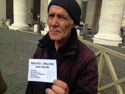 Visita guiada a los Museos Vaticanos para 150 �sin techo�; el Papa: es casa de todos