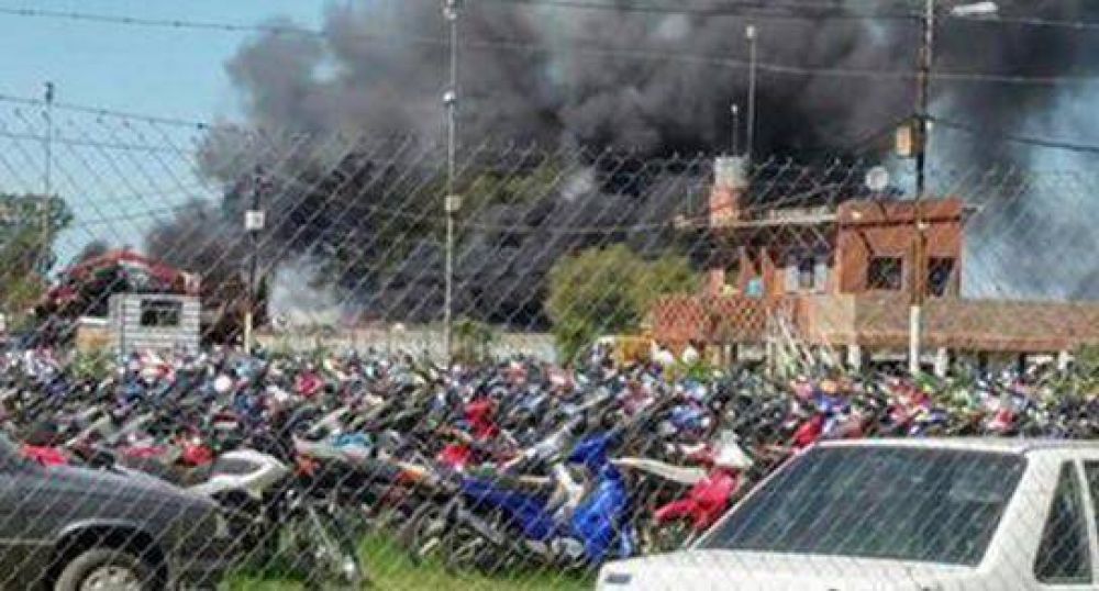Ser�a intencional el incendio en el dep�sito judicial