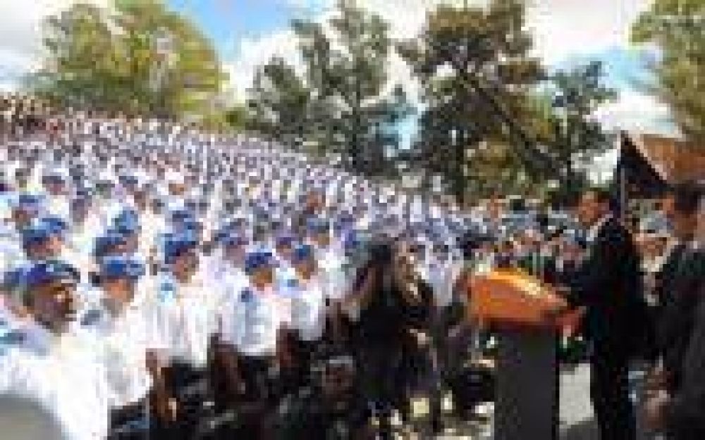 La Plata: Bruera y Scioli presentaron la Polic�a Local 