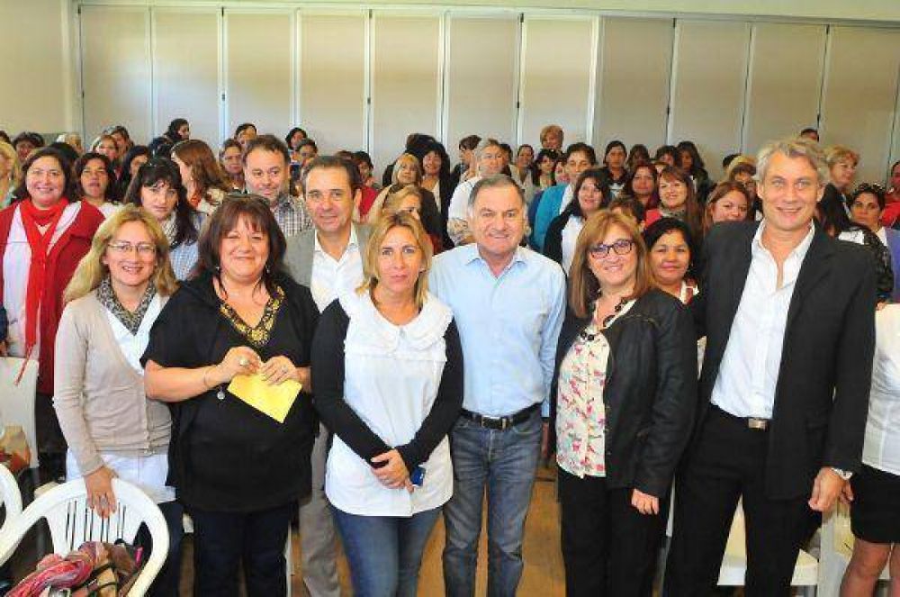 Pereyra lanz� la campa�a de prevenci�n de c�ncer de cuello de �tero en el distrito