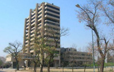 Jueces federales piden que fiscales desalojen Tribunales
