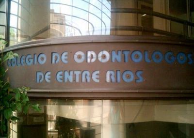El Colegio de Odont�logos calific� como �inviable� el proyecto que proh�be el cobro de plus 