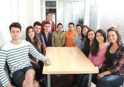 Alumnos de distintos pa�ses del mundo llegan a la regi�n para cursar en la UNNOBA