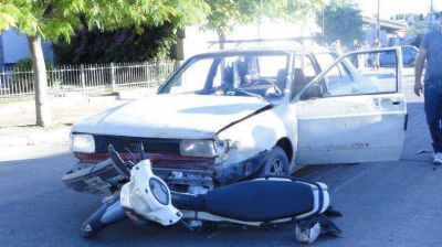 Motociclista sufri� heridas graves en un violento accidente