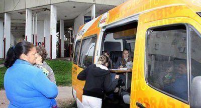 La Oficina M�vil del Municipio visita cuatro barrios