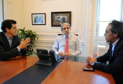 Operativo de la Rosada para robarle dirigentes a Massa