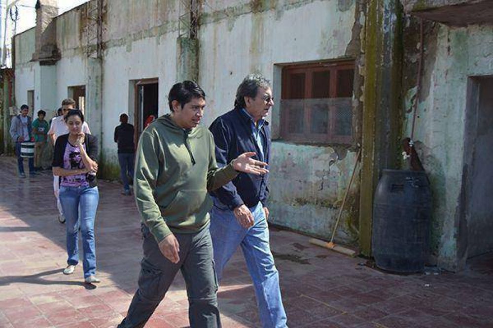 Oscar Castillo de campa�a por el interior provincial, con la mirada puesta en octubre