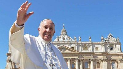 Francisco celebr� el Domingo de Ramos ante una multitud