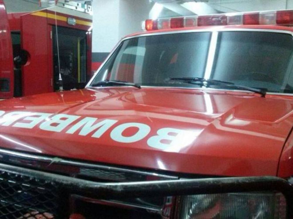 Bomberos de Bariloche partieron a combatir los incendios en Chubut