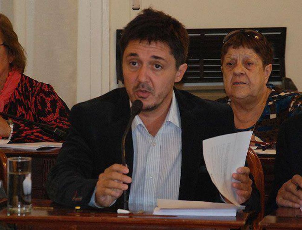 El concejal Juan Mecca lamenta el �pase de facturas� y pide bajar el tono de la campa�a