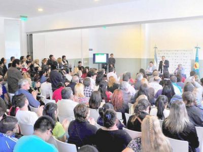Pavimentos para 22 barrios