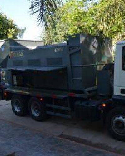 La �Casa de las Tejas� saldr� a reasfaltar y bachear Capital