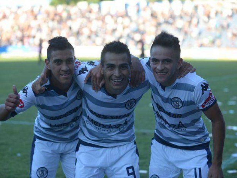 Independiente Rivadavia gan en el Gargantini y sigue de fiesta