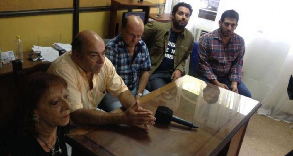 Salud: Funcionarios aseguraron que si Sualdea renuncia se ir�n con �l