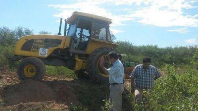 Realizan trabajos de prevenci�n en las m�rgenes del R�o Salado