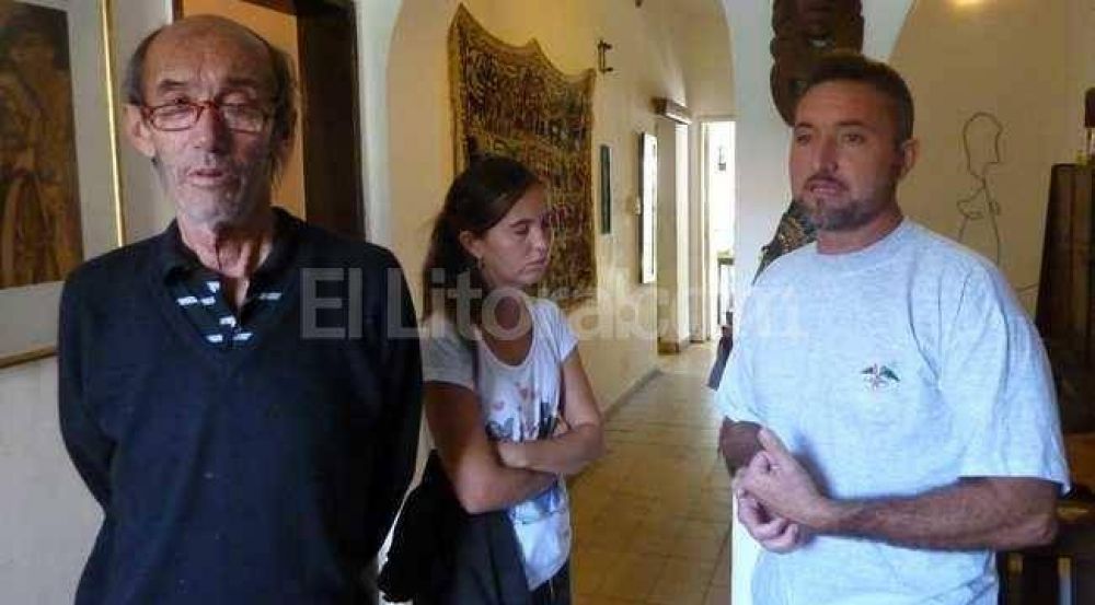Roban, maniatan y golpean a un jubilado y su hija